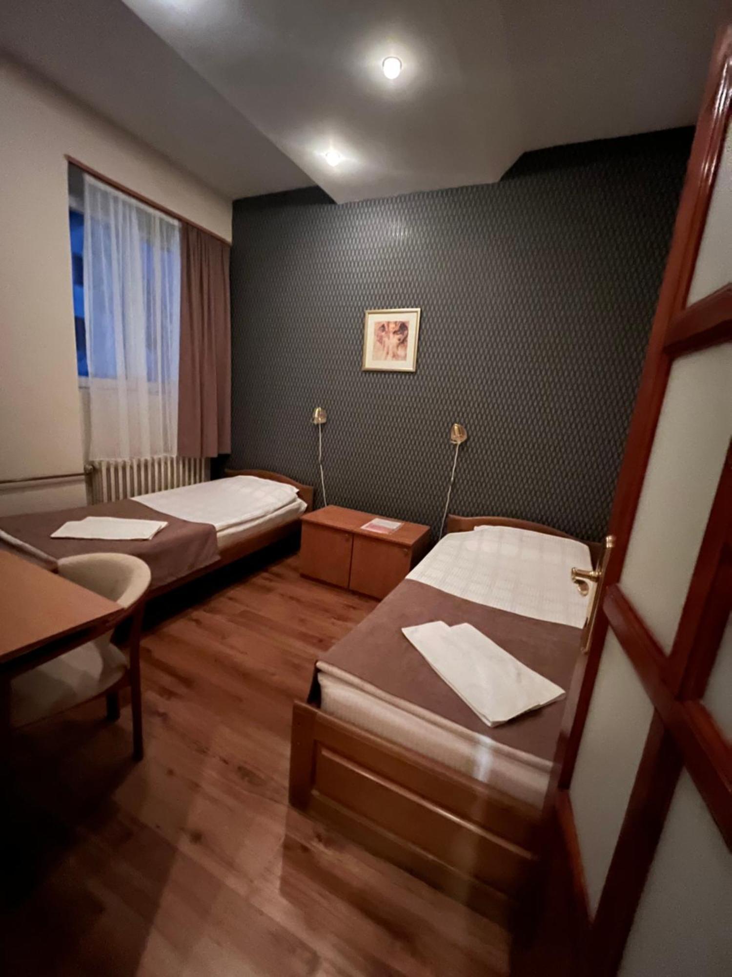 Hotel Dulovic モイコヴァツ エクステリア 写真