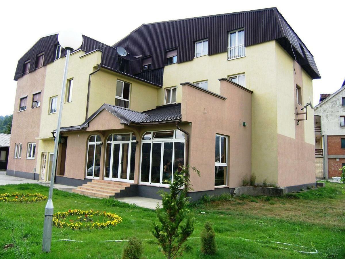Hotel Dulovic モイコヴァツ エクステリア 写真